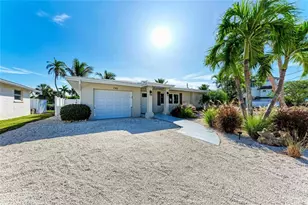 150 Crescent Dr, Anna Maria, FL 34216 - Photo 9
