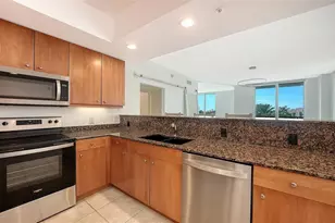 800 N Tamiami Trail, Sarasota, FL 34236 - Photo 7