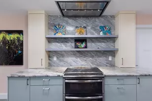 426 N Shore Dr, Sarasota, FL 34234 - Photo 13