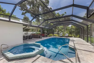 426 N Shore Drive, Sarasota, FL 34234 - Photo 15