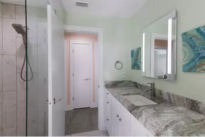 426 N Shore Drive, Sarasota, FL 34234 - Photo 35