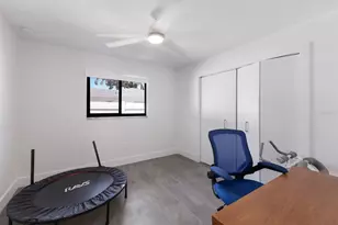 426 N Shore Dr, Sarasota, FL 34234 - Photo 33