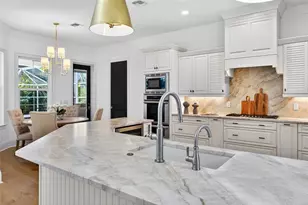 1349 Harbor Dr, Sarasota, FL 34239 - Photo 15