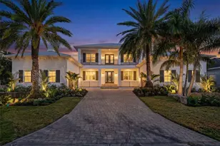 1349 Harbor Dr, Sarasota, FL 34239 - Photo 1