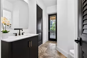 1349 Harbor Dr, Sarasota, FL 34239 - Photo 43