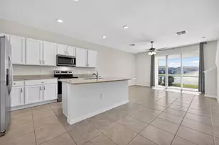 17721 Crescent Moon Loop, Bradenton, FL 34211 - Photo 3