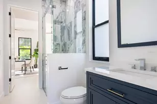 2303 Loma Linda St, Sarasota, FL 34239 - Photo 29