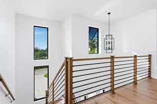 2303 Loma Linda St, Sarasota, FL 34239 - Photo 39