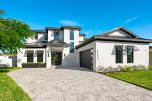 2303 Loma Linda St, Sarasota, FL 34239 - Photo 9