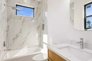 2303 Loma Linda St, Sarasota, FL 34239 - Photo 43