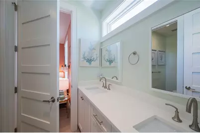 2201 Avenue C, Bradenton Beach, FL 34217 - Photo 51