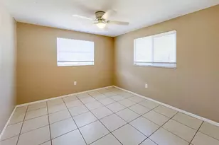 5001 Bell Meade Dr, Sarasota, FL 34232 - Photo 9