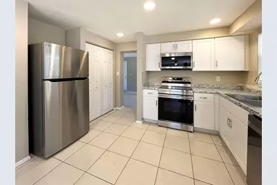 5001 Bell Meade Drive, Sarasota, FL 34232 - Photo 5