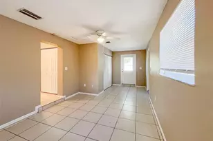 5001 Bell Meade Dr, Sarasota, FL 34232 - Photo 7