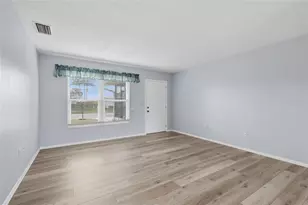 3905 Joyce Dr, Bradenton, FL 34208 - Photo 5