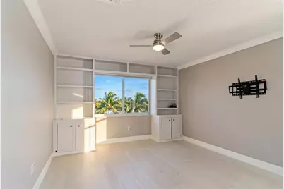 2502 Avenue B, Bradenton Beach, FL 34217 - Photo 47