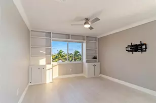 2502 Avenue B, Bradenton Beach, FL 34217 - Photo 47