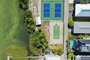 2502 Avenue B, Bradenton Beach, FL 34217 - Photo 67