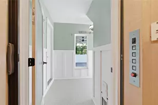 2502 Avenue B, Bradenton Beach, FL 34217 - Photo 11