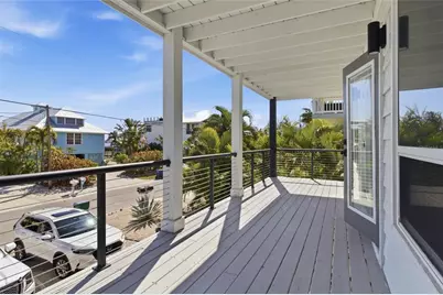 2502 Avenue B, Bradenton Beach, FL 34217 - Photo 37