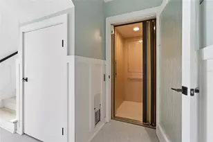 2502 Avenue B, Bradenton Beach, FL 34217 - Photo 9