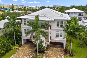 1021 Crescent St, Sarasota, FL 34242 - Photo 1