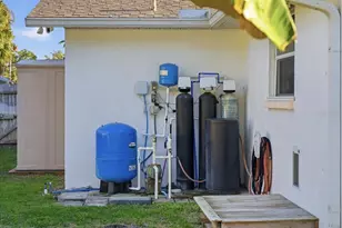 330 Falkland Rd, Venice, FL 34293 - Photo 49