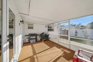 330 Falkland Rd, Venice, FL 34293 - Photo 39