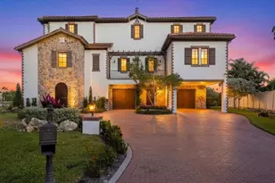 315 S Shore Dr, Sarasota, FL 34234 - Photo 3