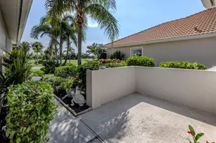 688 Back 9 Dr, Venice, FL 34285 - Photo 3
