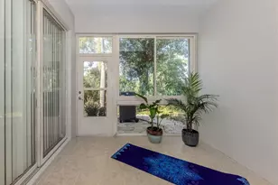 688 Back 9 Dr, Venice, FL 34285 - Photo 9