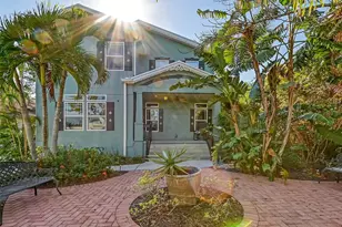 1732 Hillview St, Sarasota, FL 34239 - Photo 5