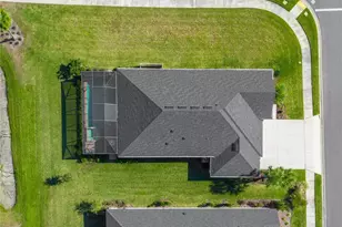 5828 Clairwood Ct, Palmetto, FL 34221 - Photo 17