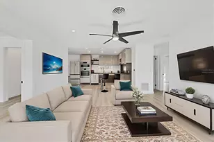 2435 Eugene St, Sarasota, FL 34231 - Photo 9