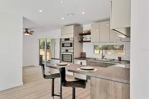 2435 Eugene St, Sarasota, FL 34231 - Photo 5