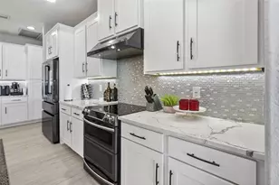 2930 Scenic View Dr, Punta Gorda, FL 33950 - Photo 11