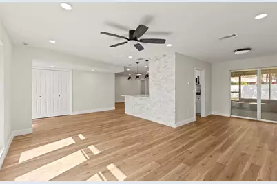 2186 Waterside Drive, Clearwater, FL 33764 - Photo 3