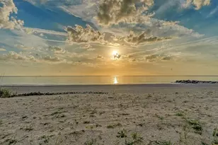 2052 Benjamin Franklin Dr, Sarasota, FL 34236 - Photo 53