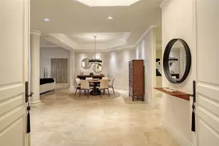 2052 Benjamin Franklin Dr, Sarasota, FL 34236 - Photo 3