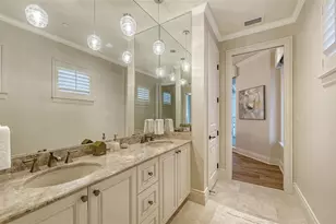 2052 Benjamin Franklin Dr, Sarasota, FL 34236 - Photo 31