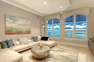 2052 Benjamin Franklin Dr, Sarasota, FL 34236 - Photo 13