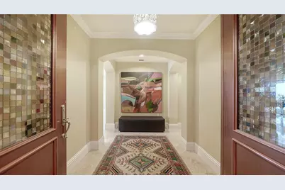 464 Golden Gate Point #304, Sarasota, FL 34236 - Photo 3