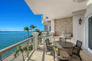 464 Golden Gate Point, Sarasota, FL 34236 - Photo 9