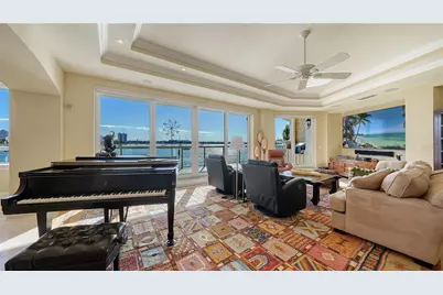 464 Golden Gate Point #304, Sarasota, FL 34236 - Photo 11