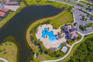 7538 Divot Loop, Lakewood Ranch, FL 34202 - Photo 11