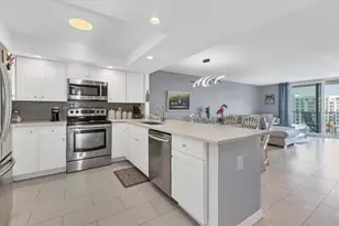 101 S Gulfstream Ave, Sarasota, FL 34236 - Photo 3