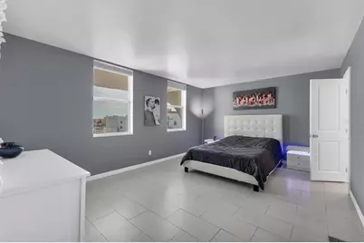 101 S Gulfstream Avenue #15E, Sarasota, FL 34236 - Photo 13