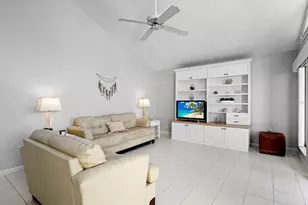 1585 Tarpon Center Dr, Venice, FL 34285 - Photo 9