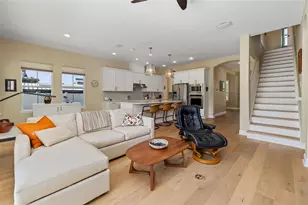 2576 Wood St, Sarasota, FL 34237 - Photo 7