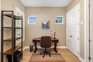 2576 Wood St, Sarasota, FL 34237 - Photo 23